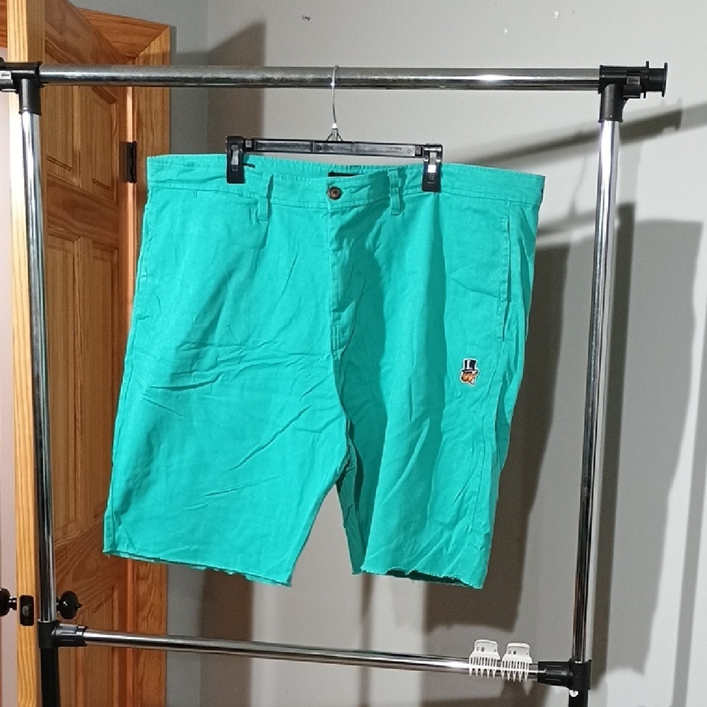 Akoo Men's Teal Green Shorts